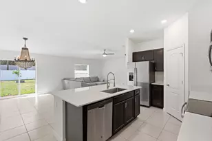 888 Bent Creek Dr, Fort Pierce, FL 34947 - Photo 13