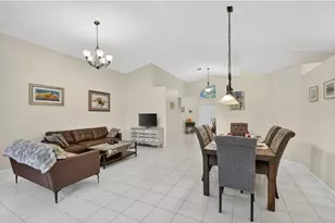 2453 Stonegate Dr, Wellington, FL 33414 - Photo 23