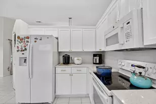 2453 Stonegate Dr, Wellington, FL 33414 - Photo 9