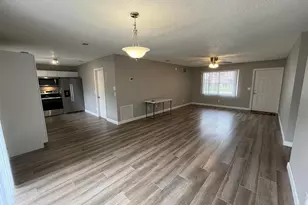 2122 SE Heathwood Cir, Port Saint Lucie, FL 34952 - Photo 5