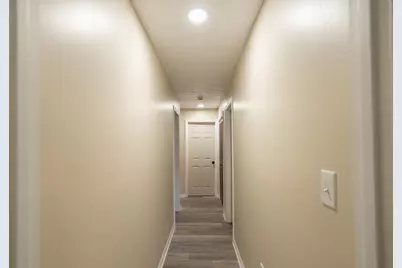 1905 Colonial Road, Fort Pierce, FL 34950 - Photo 9