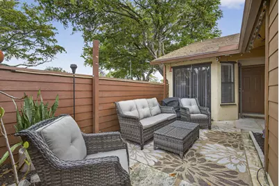 3807 Collinwood Lane, West Palm Beach, FL 33406 - Photo 3