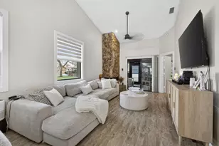 3807 Collinwood Ln, West Palm Beach, FL 33406 - Photo 9