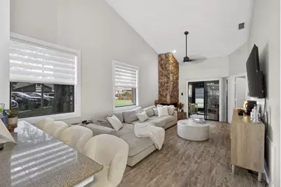 3807 Collinwood Lane, West Palm Beach, FL 33406 - Photo 11
