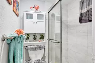 9480 Poinciana Pl, Davie, FL 33324 - Photo 31