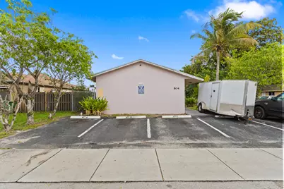 804 NW 2nd Avenue #D, Fort Lauderdale, FL 33311 - Photo 3