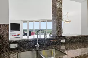 6051 N Ocean Dr, Hollywood, FL 33019 - Photo 21