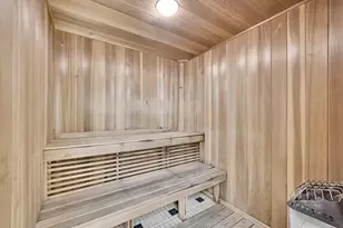 6051 N Ocean Dr, Hollywood, FL 33019 - Photo 57