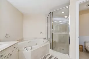 6051 N Ocean Dr, Hollywood, FL 33019 - Photo 37