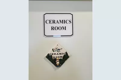 711 Lori Drive, Palm Springs, FL 33461 - Photo 23