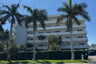 3212 NE 12th St, Pompano Beach, FL 33062 - Photo 1