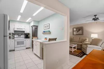 8713 NW 10th Street #C101, Plantation, FL 33322 - Photo 9