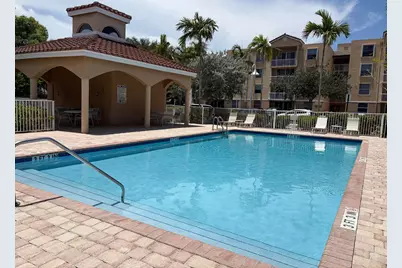 519 E Sheridan Street #307, Dania Beach, FL 33004 - Photo 3