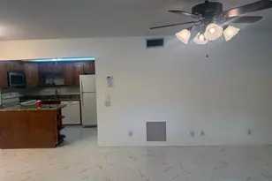 211 Pine HOV Cir, Greenacres, FL 33463 - Photo 9