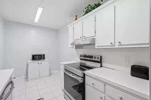 3850 Washington St, Hollywood, FL 33021 - Photo 9