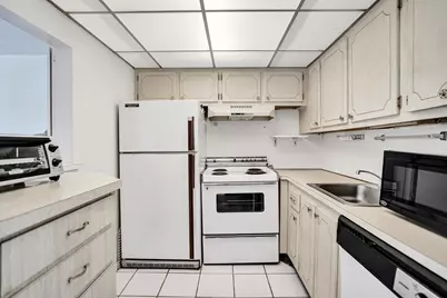 3038 Berkshire B #3038, Deerfield Beach, FL 33442 - Photo 5