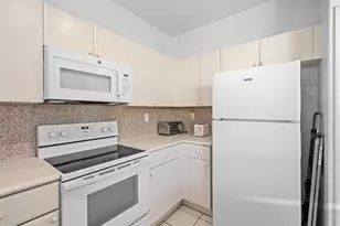 2527 SE 15th Pl, Homestead, FL 33035 - Photo 5