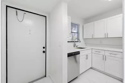 4700 Lucerne Lakes Boulevard W #103, Greenacres, FL 33467 - Photo 3