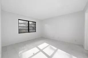 4700 Lucerne Lakes Blvd W, Greenacres, FL 33467 - Photo 13