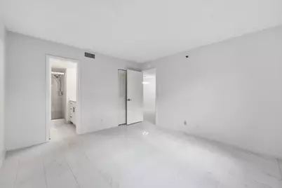 4700 Lucerne Lakes Boulevard W #103, Greenacres, FL 33467 - Photo 15