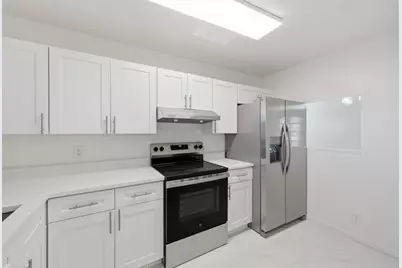 4700 Lucerne Lakes Boulevard W #103, Greenacres, FL 33467 - Photo 11