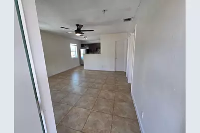 720 NE 2nd Street #7, Fort Lauderdale, FL 33301 - Photo 3