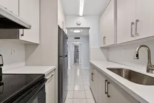 1335 W 68th St, Hialeah, FL 33014 - Photo 15