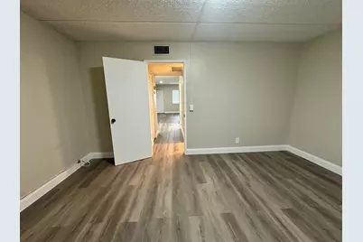 500 Village Green Circle W # 205, Palm Springs, FL 33461 - Photo 11