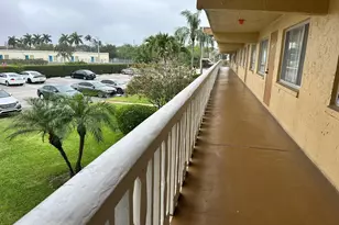 500 Village Green Cir W, Palm Springs, FL 33461 - Photo 3