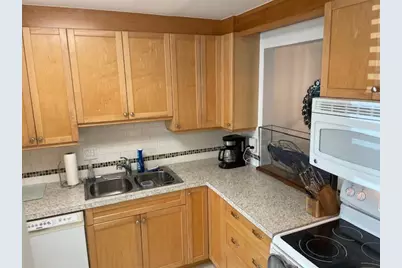 307 Lake Evelyn Drive, West Palm Beach, FL 33411 - Photo 9