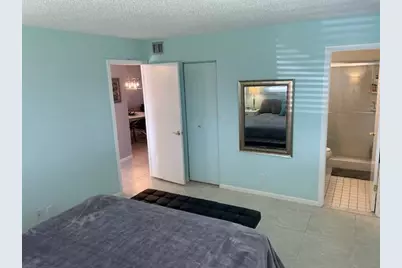 307 Lake Evelyn Drive, West Palm Beach, FL 33411 - Photo 19