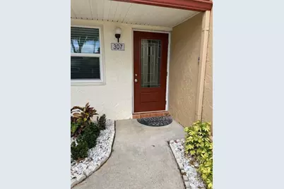 307 Lake Evelyn Drive, West Palm Beach, FL 33411 - Photo 3