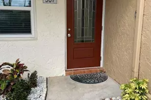 307 Lake Evelyn Dr, West Palm Beach, FL 33411 - Photo 3