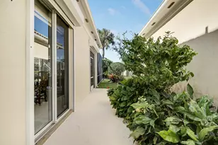 805 Niemen Dr, Palm Beach Gardens, FL 33410 - Photo 31