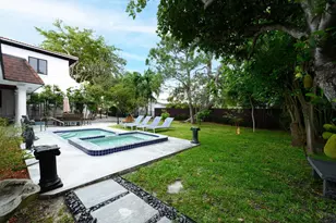 1629 S Lakeside Dr, Lake Worth Beach, FL 33460 - Photo 25