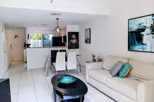 1827 NE 15th Ave NE, Fort Lauderdale, FL 33305 - Photo 9