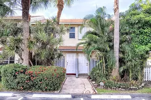 1827 NE 15th Ave NE, Fort Lauderdale, FL 33305 - Photo 1