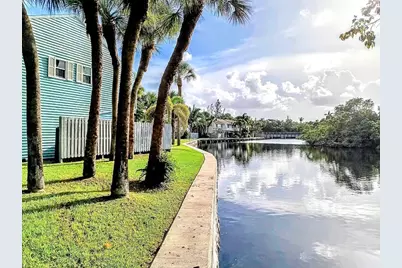 1827 NE 15th Avenue NE #1827, Fort Lauderdale, FL 33305 - Photo 5