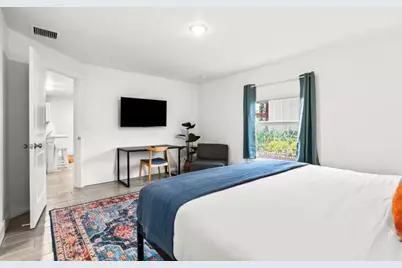 565 Lilac Court, West Palm Beach, FL 33407 - Photo 19