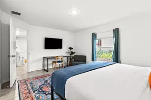 565 Lilac Ct, West Palm Beach, FL 33407 - Photo 19