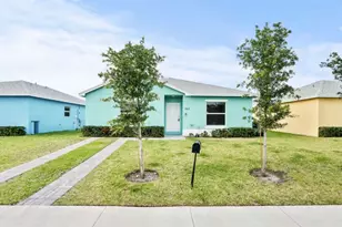 565 Lilac Ct, West Palm Beach, FL 33407 - Photo 27