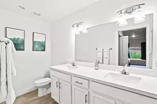 565 Lilac Ct, West Palm Beach, FL 33407 - Photo 21