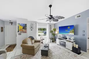 225 SW Crescent Ave, Port Saint Lucie, FL 34984 - Photo 3