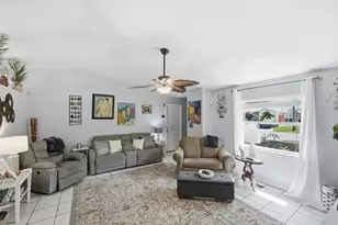 225 SW Crescent Ave, Port Saint Lucie, FL 34984 - Photo 5