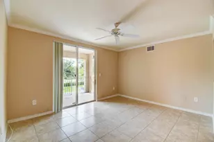 6505 Emerald Dunes Dr, West Palm Beach, FL 33411 - Photo 7