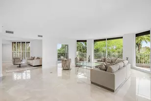 20320 Fairway Oaks Dr, Boca Raton, FL 33434 - Photo 9