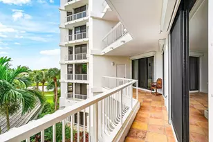 20320 Fairway Oaks Dr, Boca Raton, FL 33434 - Photo 43