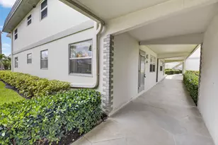 204 Flanders E, Delray Beach, FL 33484 - Photo 1