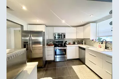 720 N Dixie Highway #604, Lantana, FL 33462 - Photo 5