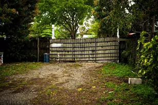 3825 Lakewood Rd, Palm Springs, FL 33461 - Photo 13